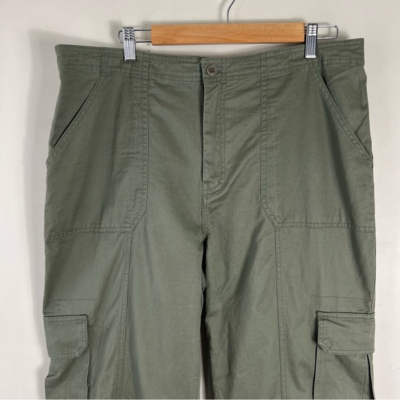 Abercrombie & Fitch Relaxed Cargo Fit Pant Size 16 Women’s Utility Cotton Green - Picture 6 of 14